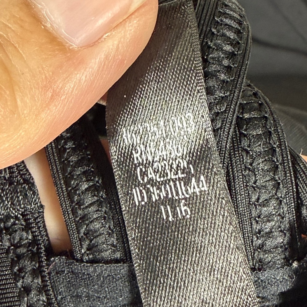 Victoria Sport Womens Black Strappy Racerback Padded Sports Bra Small - Picture 3 of 9